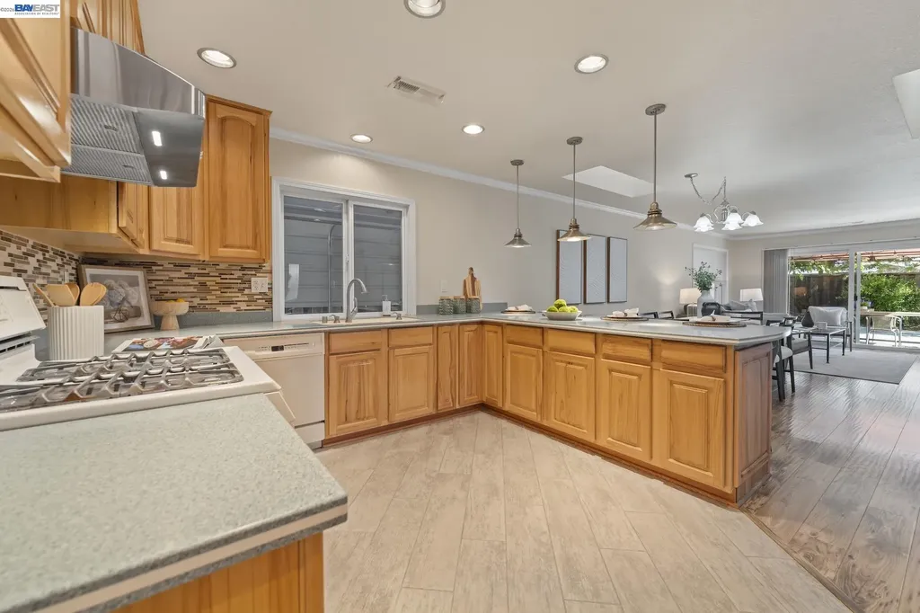 635 Teal Court Livermore CA 94551