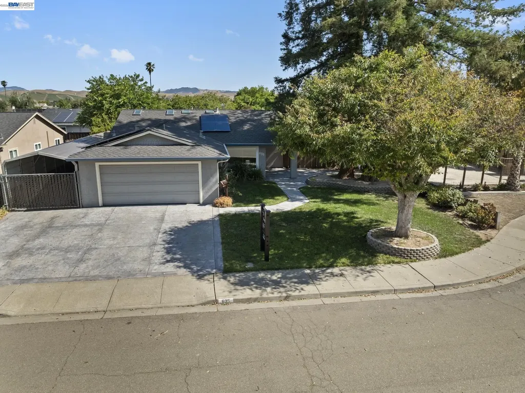 635 Teal Court Livermore CA 94551