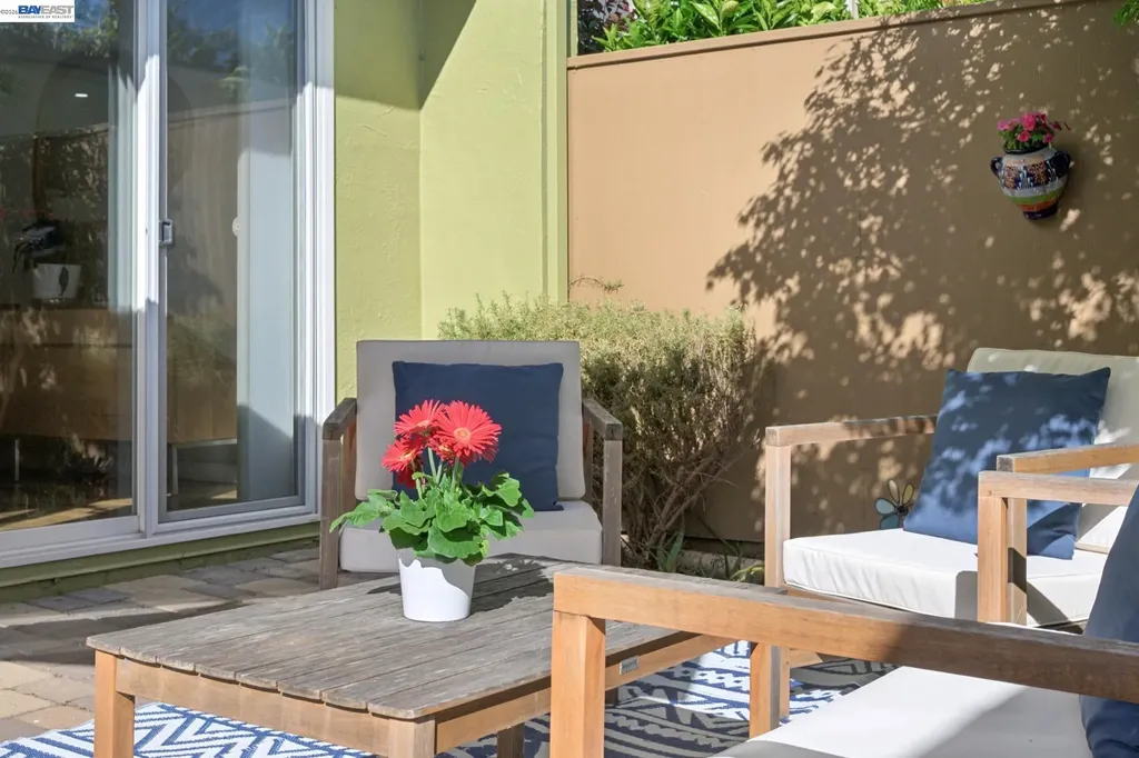 3027 Linda Vista Alameda CA 94502
