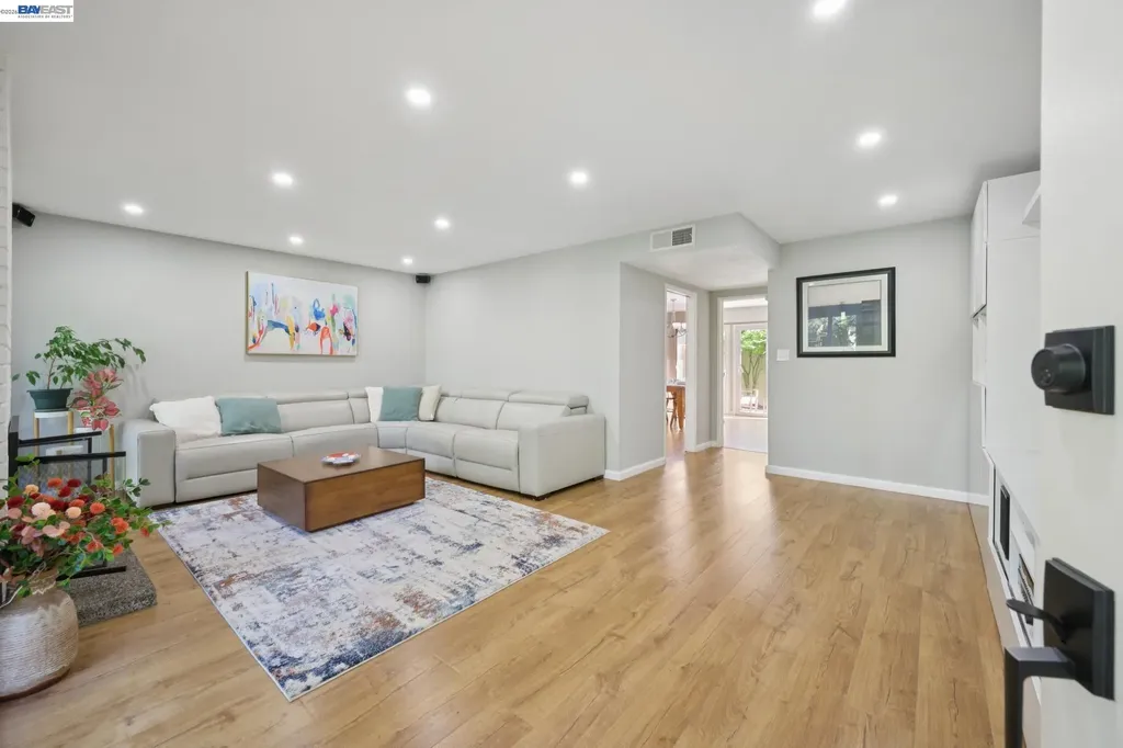 3027 Linda Vista Alameda CA 94502