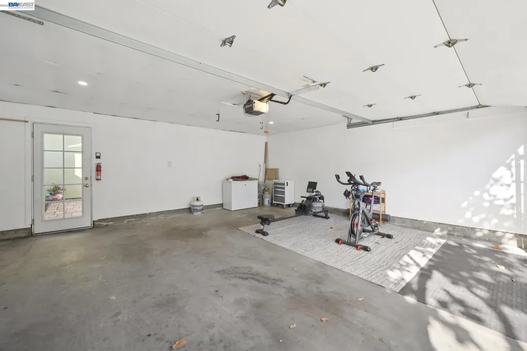 3027 Linda Vista Alameda CA 94502
