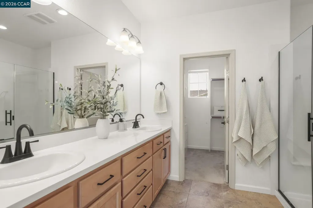 407 Alyssum Drive Vacaville CA 95687