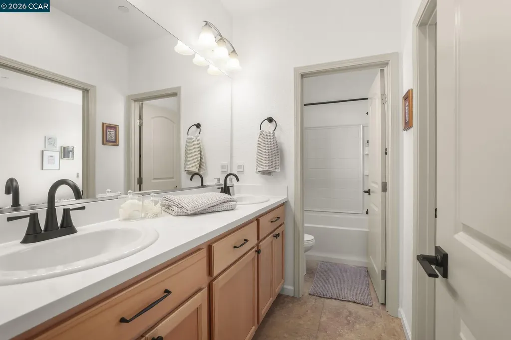 407 Alyssum Drive Vacaville CA 95687