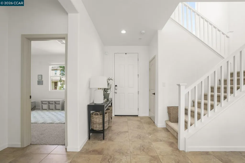 407 Alyssum Drive Vacaville CA 95687
