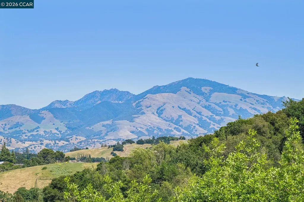 665 Sky Hy Circle Lafayette CA 94549