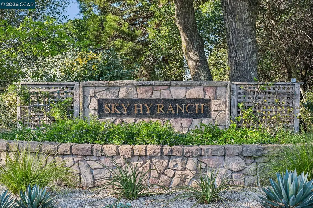 665 Sky Hy Circle Lafayette CA 94549