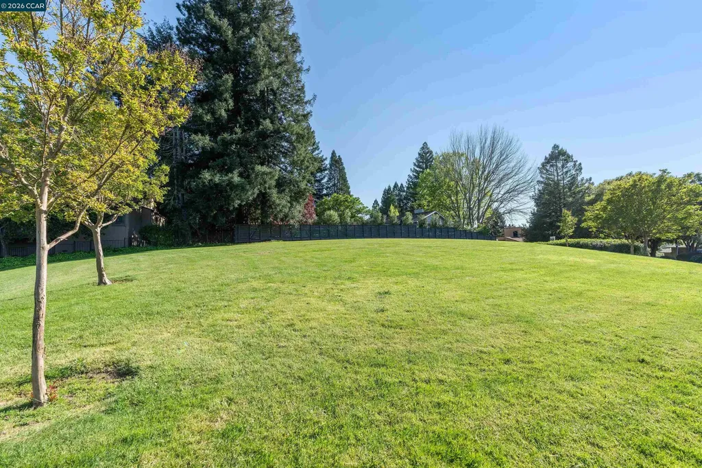 665 Sky Hy Circle Lafayette CA 94549