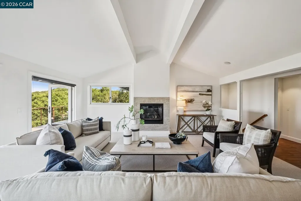 665 Sky Hy Circle Lafayette CA 94549
