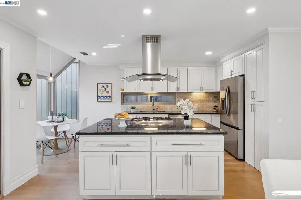 3547 Magnolia Drive Alameda CA 94502