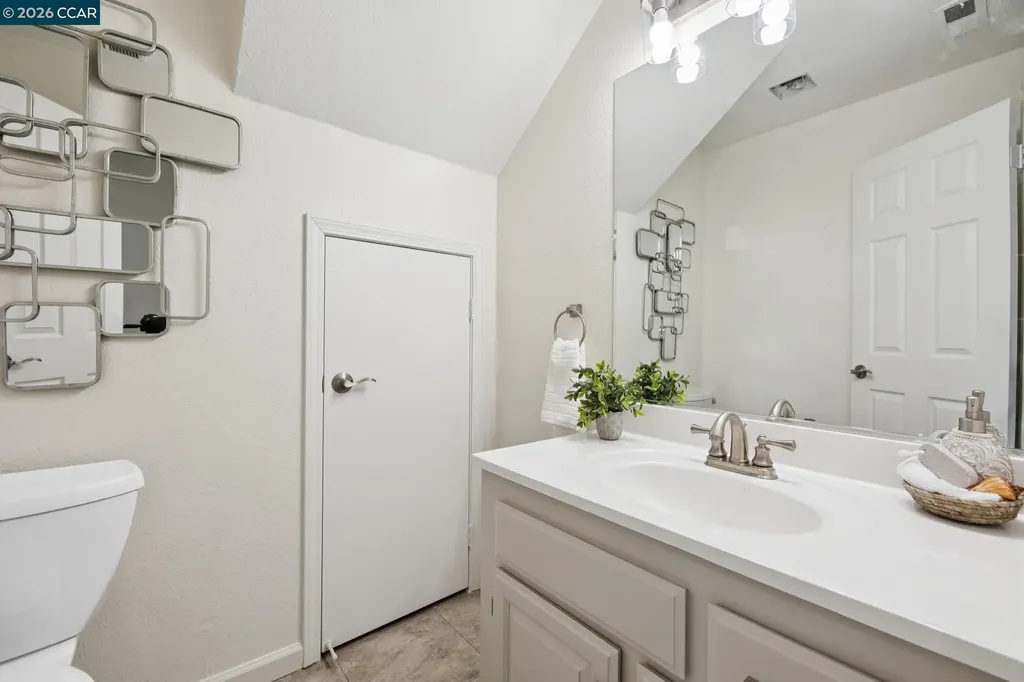 205 Hidden Creek Court Martinez CA 94553