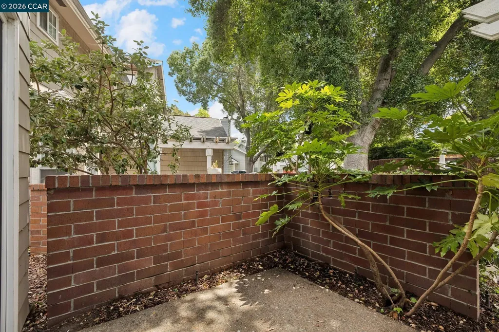 205 Hidden Creek Court Martinez CA 94553
