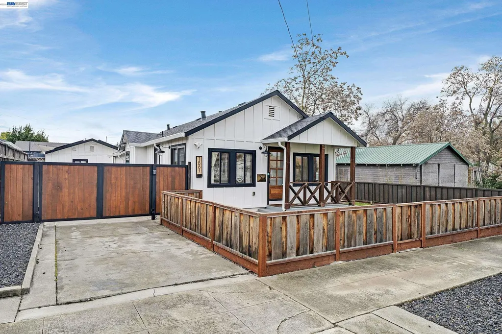 1861 Linden Street Livermore CA 94551