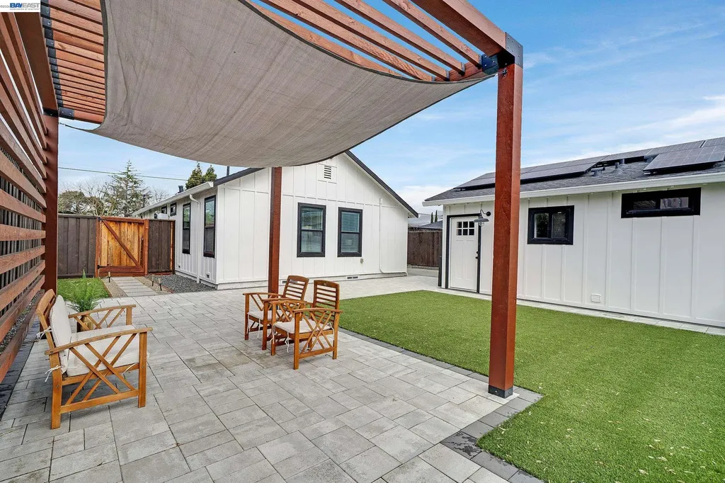 1861 Linden Street Livermore CA 94551