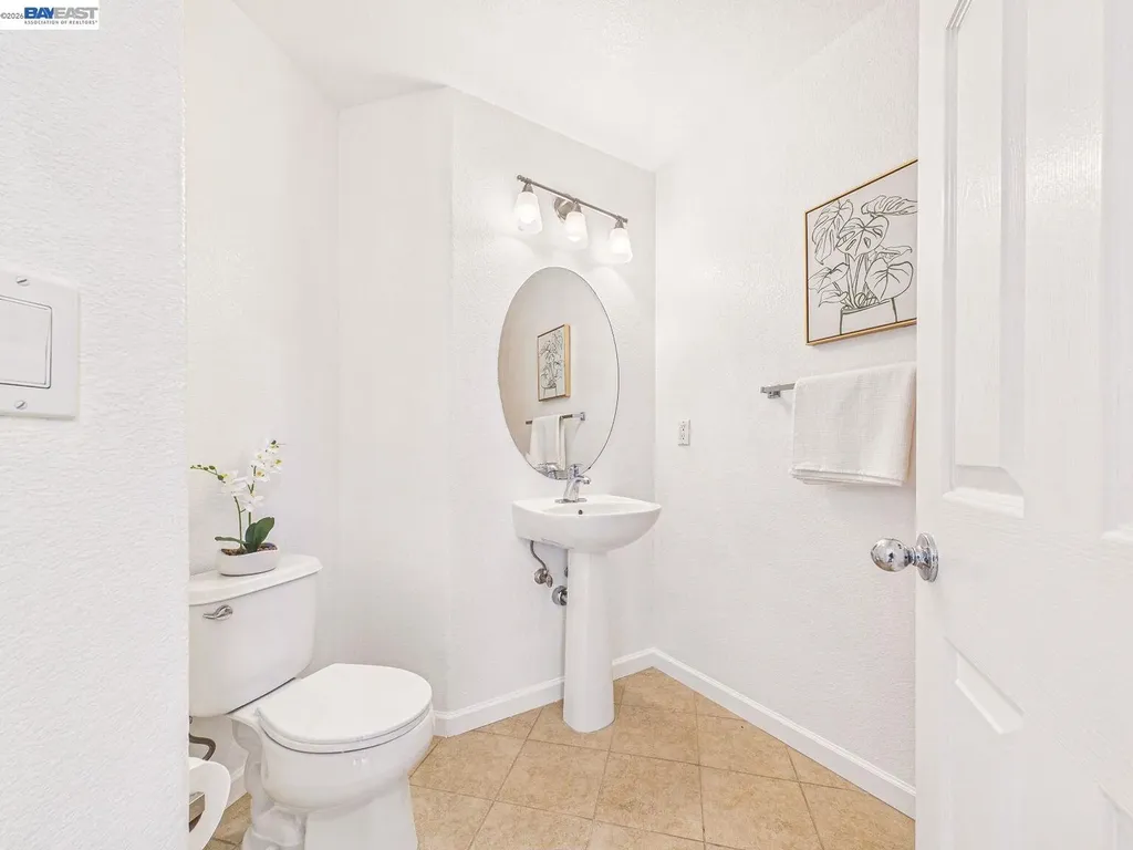 511 Summer Lane Richmond CA 94806