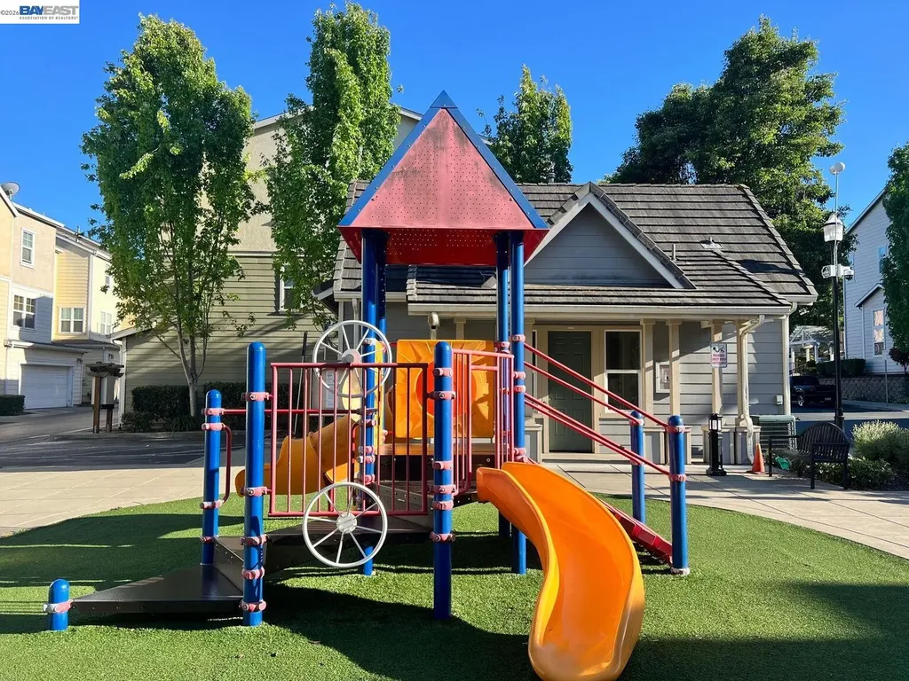 511 Summer Lane Richmond CA 94806