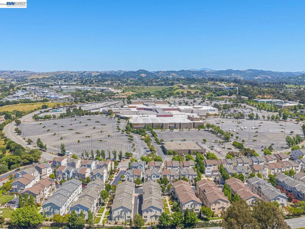 511 Summer Lane Richmond CA 94806