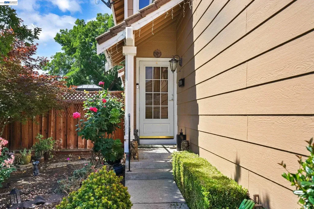 5313 Starflower Way Livermore CA 94551