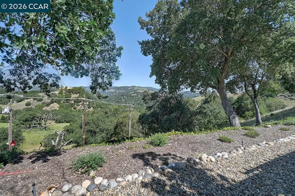 1300 Skycrest Drive Walnut Creek CA 94595