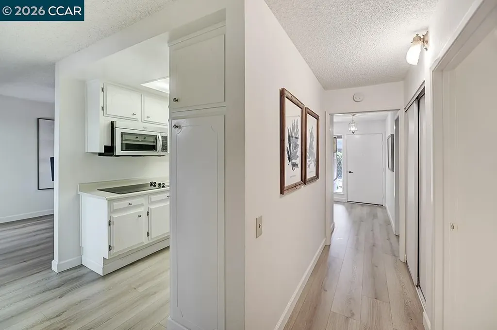 1300 Skycrest Drive Walnut Creek CA 94595