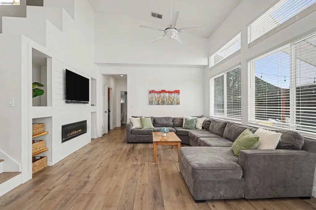 1045 Dawn Court Brentwood CA 94513
