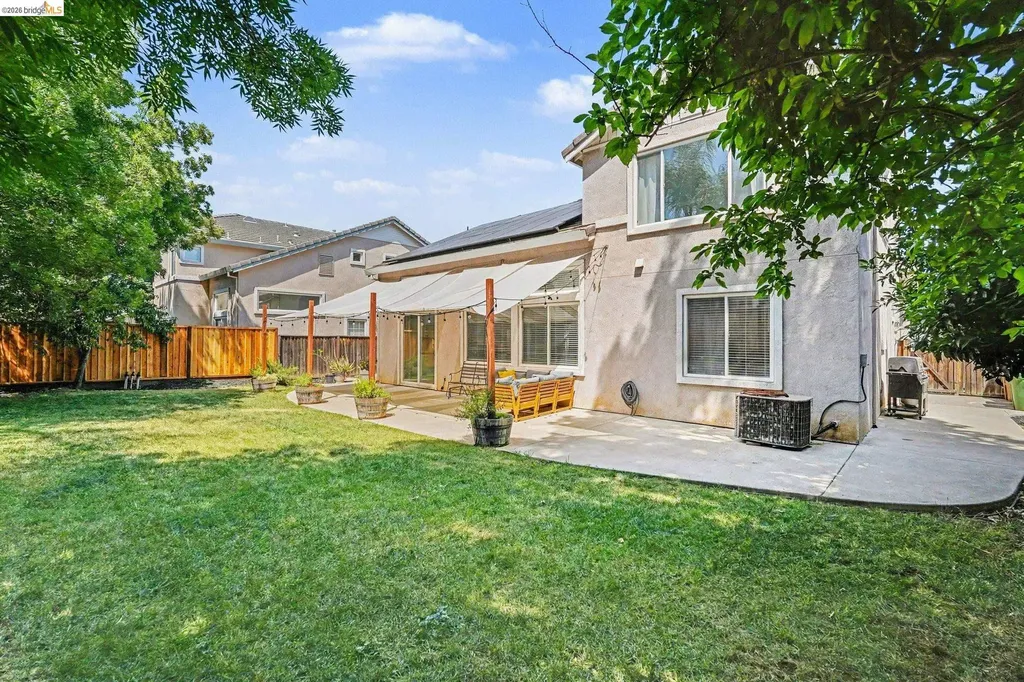 1045 Dawn Court Brentwood CA 94513