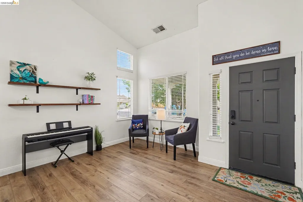 1045 Dawn Court Brentwood CA 94513