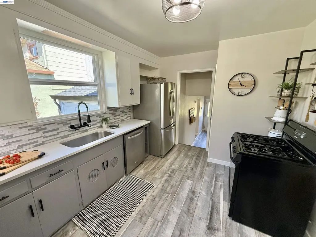 291 Lorraine Boulevard San Leandro CA 94577