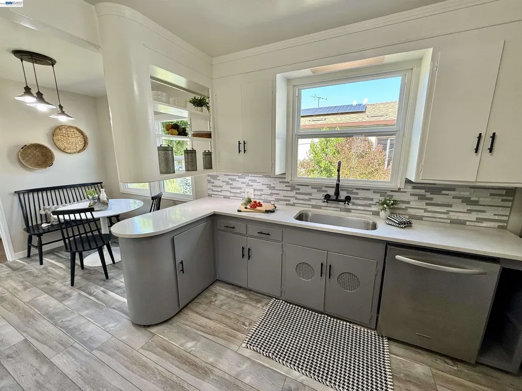 291 Lorraine Boulevard San Leandro CA 94577