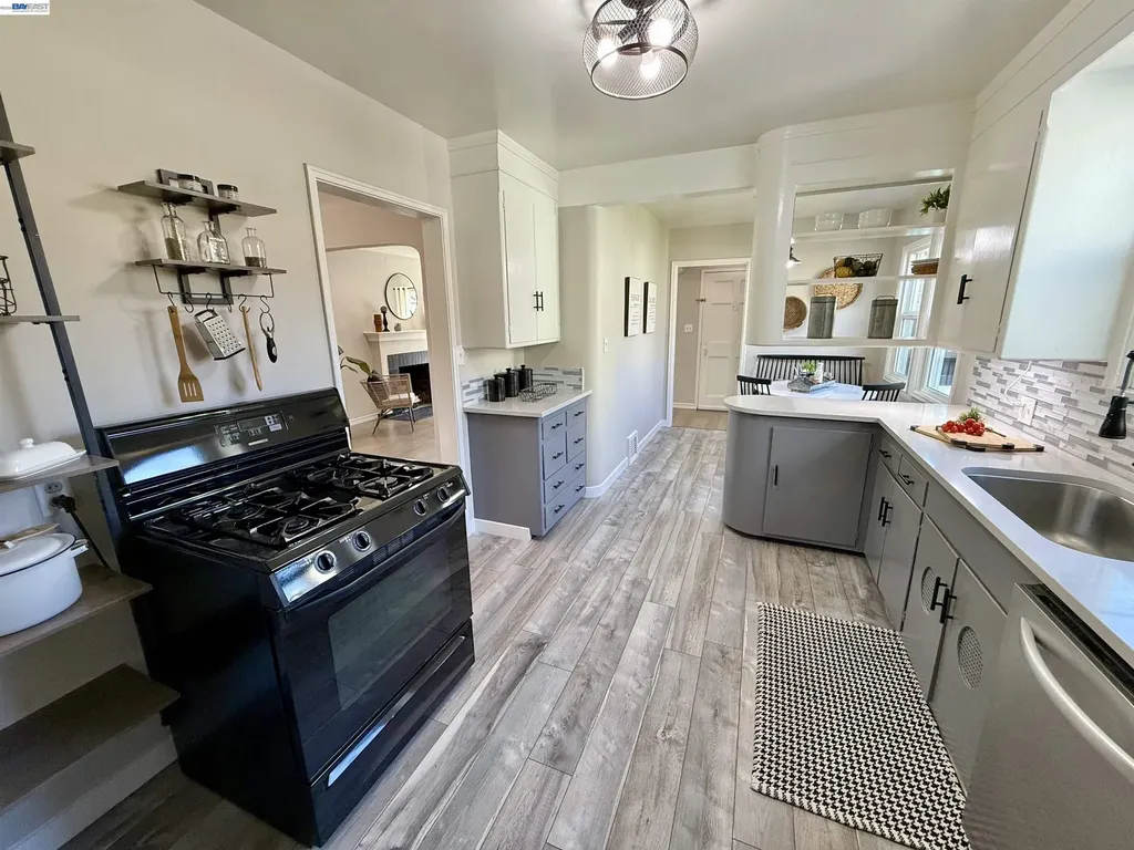 291 Lorraine Boulevard San Leandro CA 94577