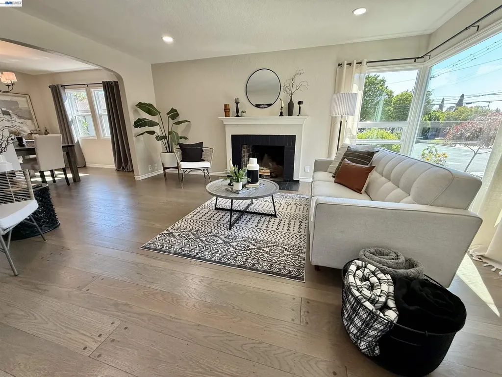 291 Lorraine Boulevard San Leandro CA 94577