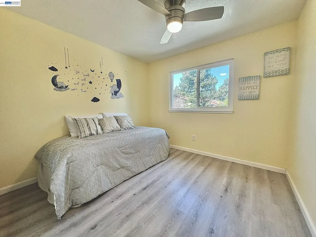 93 Shaniko Common Fremont CA 94539