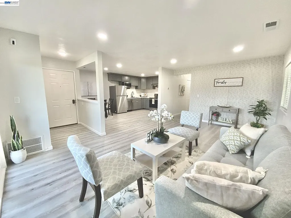 93 Shaniko Common Fremont CA 94539