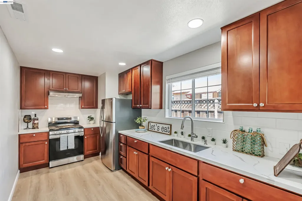 1111 Stonington Avenue San Pablo CA 94806
