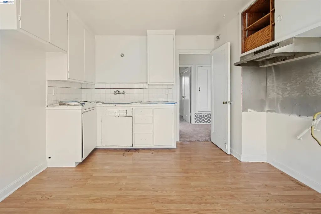 3218 Wawona Street San Francisco CA 94116