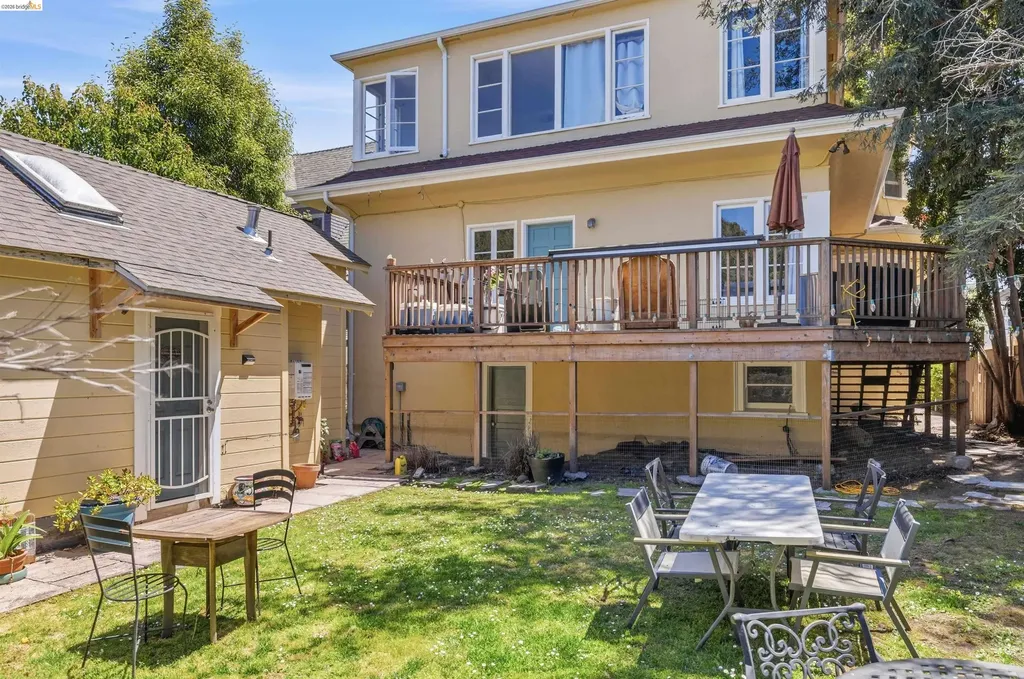 339 Hanover Avenue Oakland CA 94606