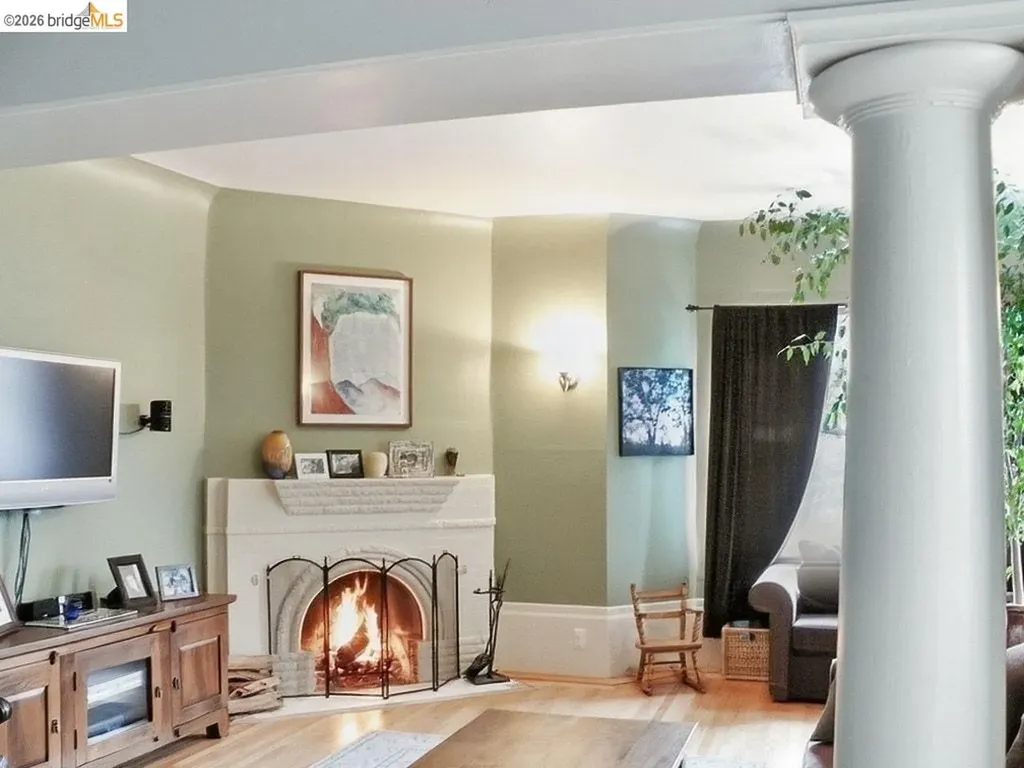 339 Hanover Avenue Oakland CA 94606