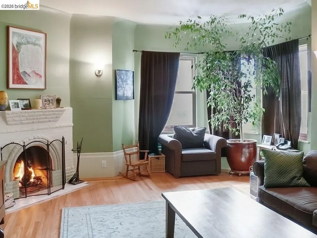 339 Hanover Avenue Oakland CA 94606