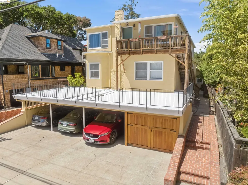 339 Hanover Avenue Oakland CA 94606