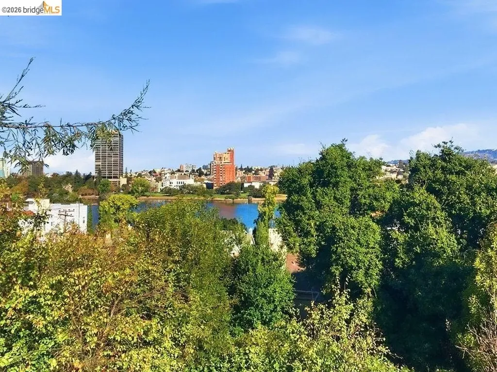 339 Hanover Avenue Oakland CA 94606