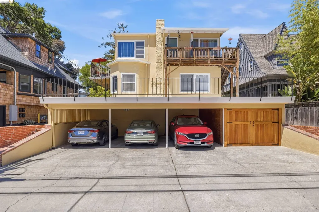 339 Hanover Avenue Oakland CA 94606