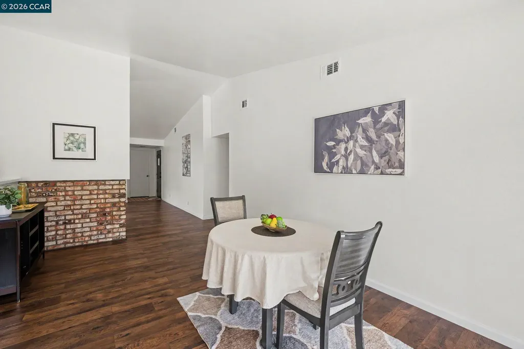 2498 La Reina Street Pinole CA 94564