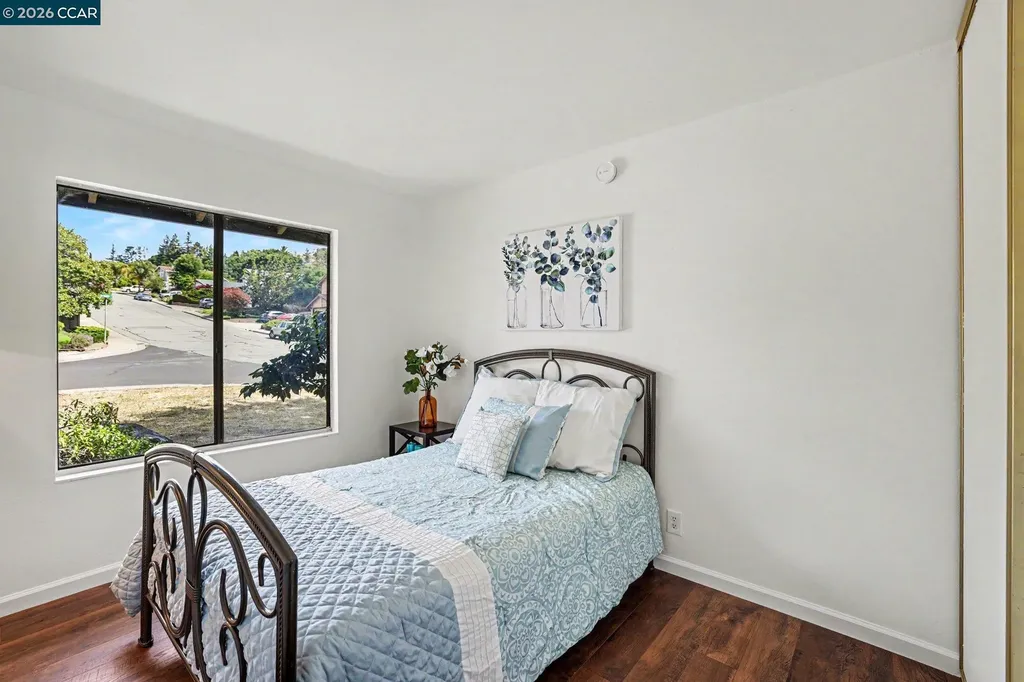 2498 La Reina Street Pinole CA 94564