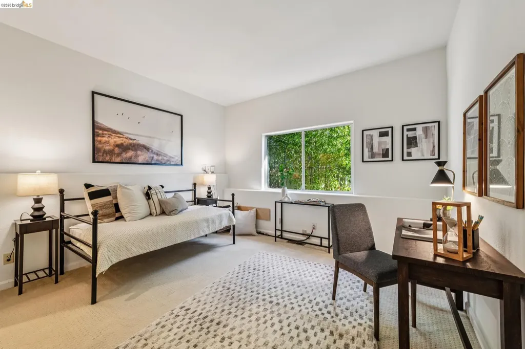 35 Bay Forest Court Oakland CA 94611