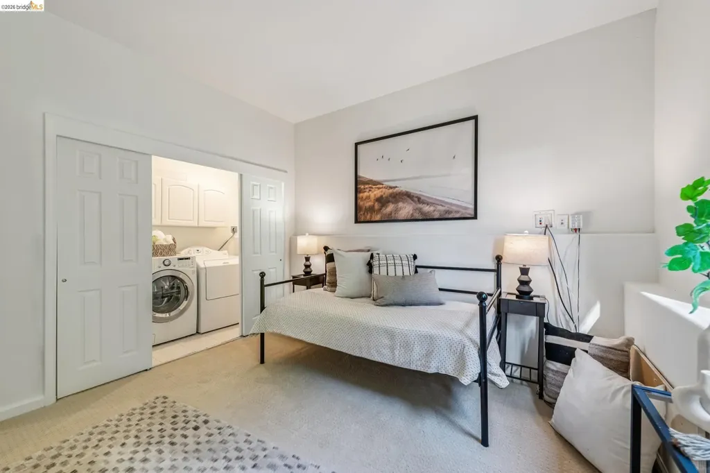 35 Bay Forest Court Oakland CA 94611