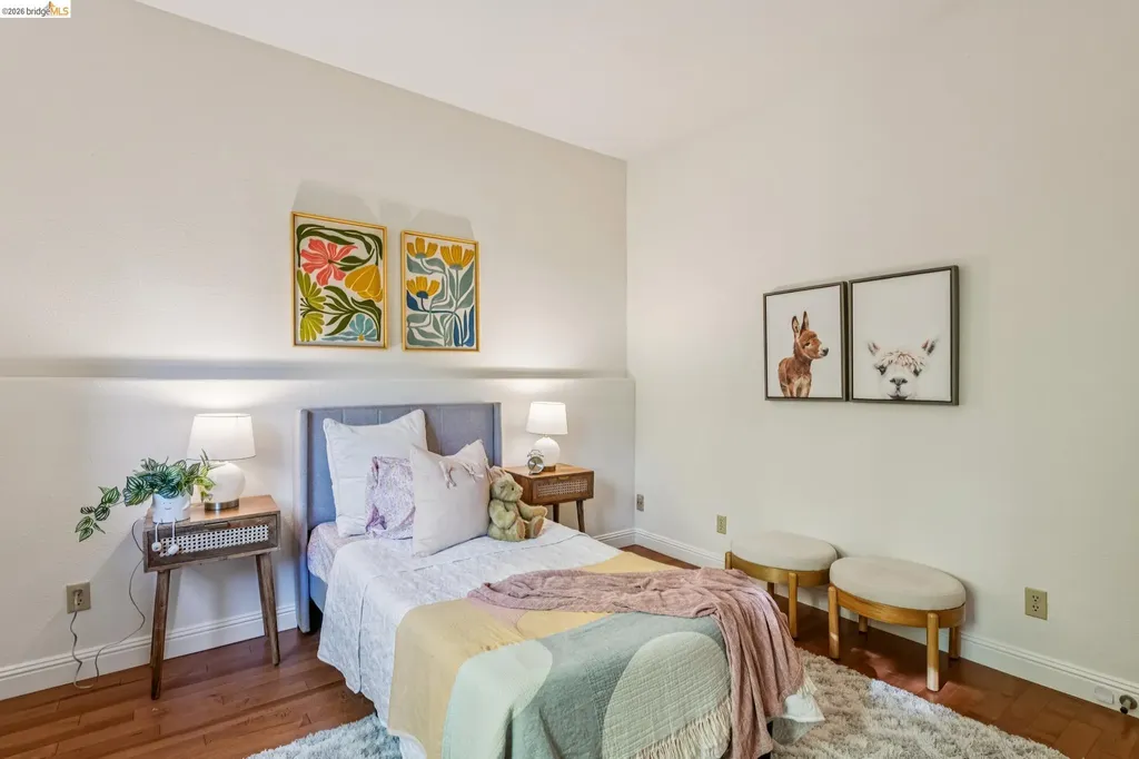 35 Bay Forest Court Oakland CA 94611