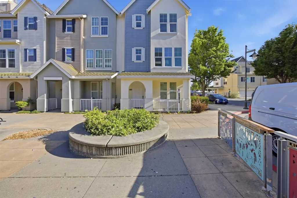 1502 Nevin Plaza Richmond CA 94801