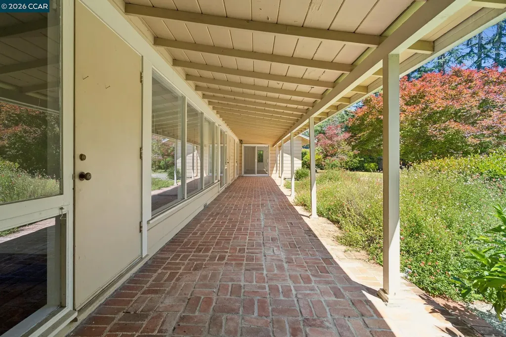 304 Willoughby Court Lafayette CA 94549