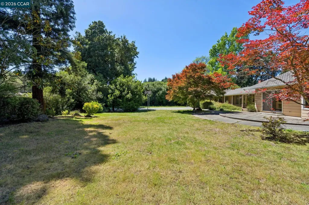 304 Willoughby Court Lafayette CA 94549
