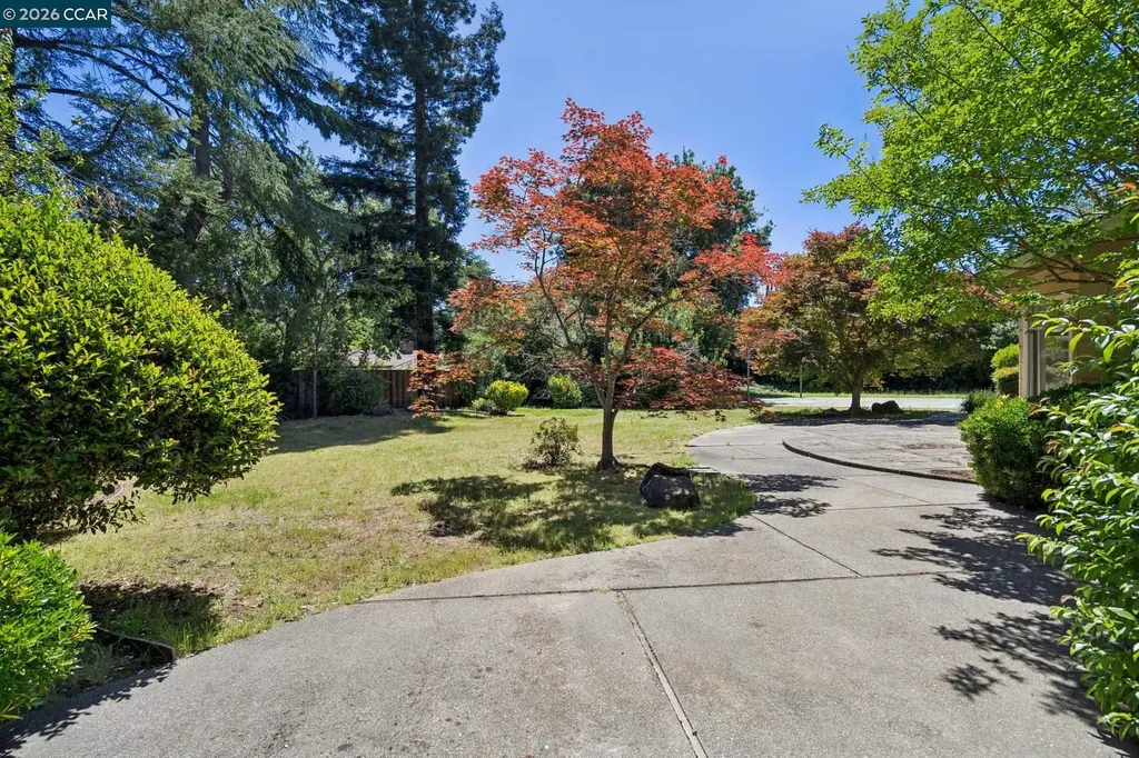 304 Willoughby Court Lafayette CA 94549