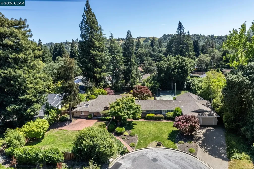 304 Willoughby Court Lafayette CA 94549
